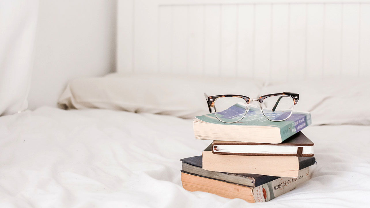 a minimalist morning routine starting with books